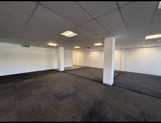 604M² OFFICE TO LET IN PARKTOWN